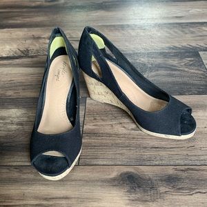 Dexflex Peep Toe Wedges, 7.5